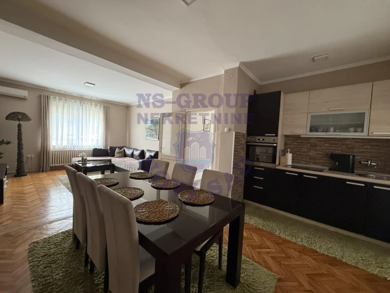 kuca na prodaju Čelarevo 200m2 571196
