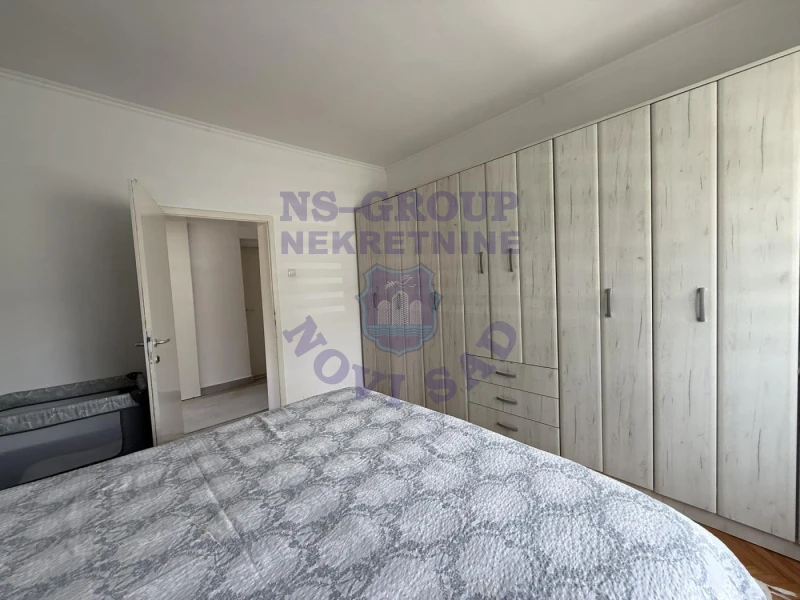 kuca na prodaju Čelarevo 200m2 571196