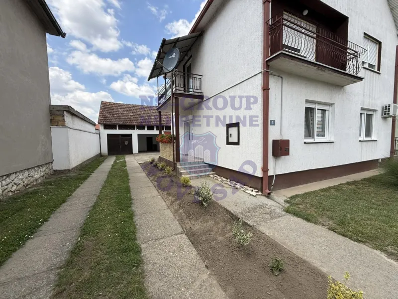 kuca na prodaju Čelarevo 200m2 571196