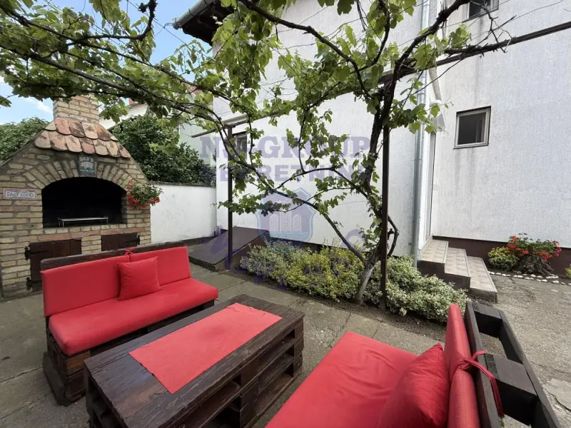 kuca na prodaju Čelarevo 200m2 571196