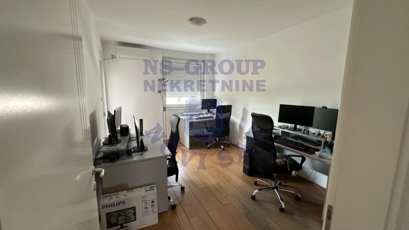 stan za izdavanje Novi Sad 130m2 16477