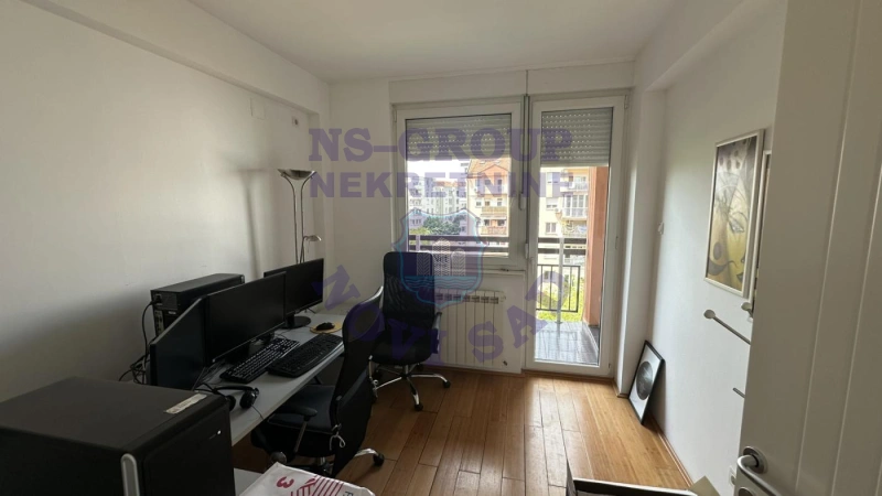 stan za izdavanje Novi Sad 130m2 16477