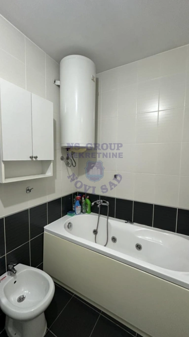 stan za izdavanje Novi Sad 130m2 16477