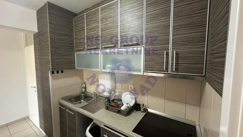 stan za izdavanje Novi Sad 130m2 16477