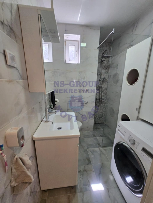 stan na prodaju Novi Sad 72m2 571244