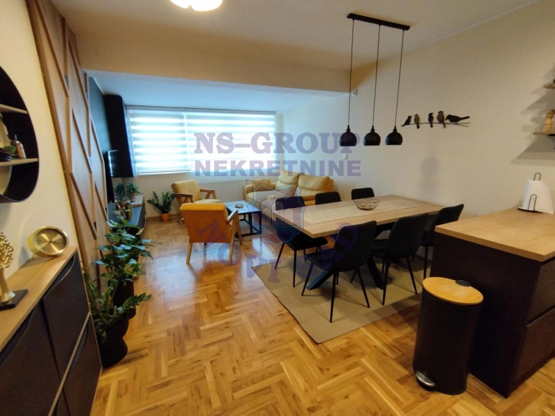 stan na prodaju Novi Sad 72m2 571244