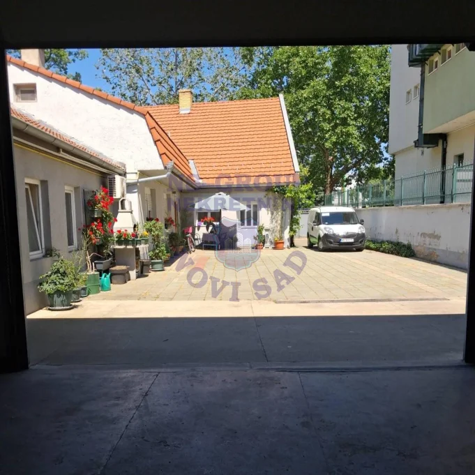 lokal za izdavanje Novi Sad 152m2 16501