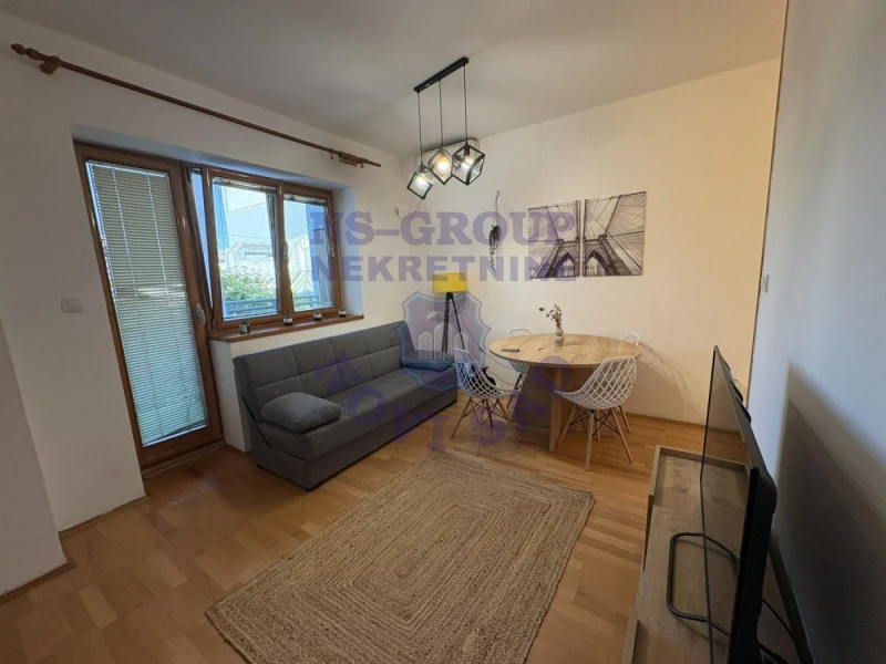 stan na prodaju Novi Sad, 42m2 571327