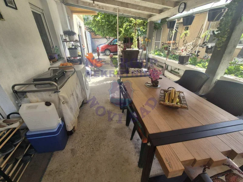 stan na prodaju Novi Sad 77m2 571478