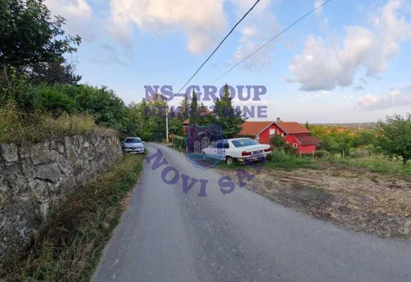plac na prodaju Sremska Kamenica 616m2 571577