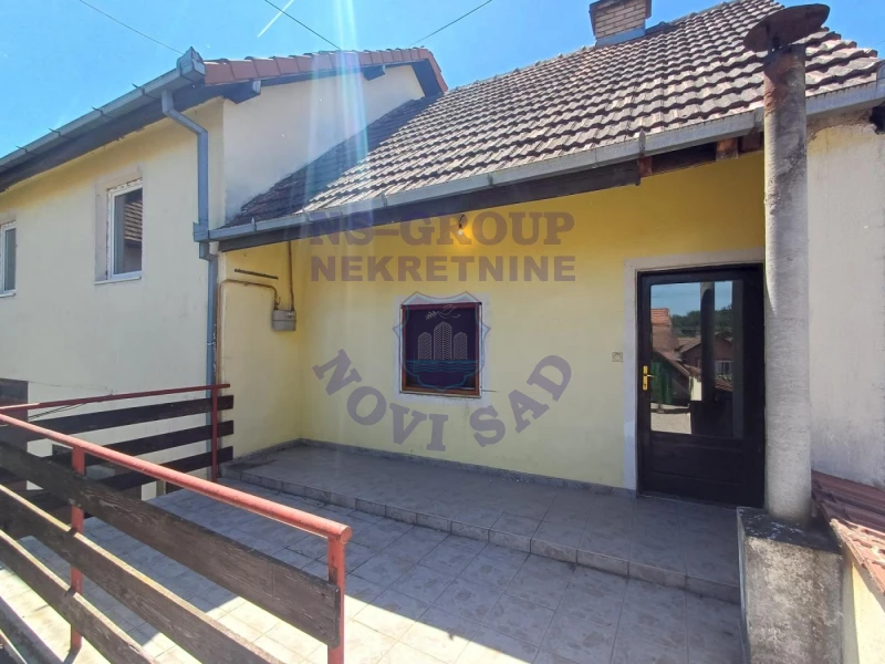 kuca na prodaju Sremski Karlovci 289m2 571646