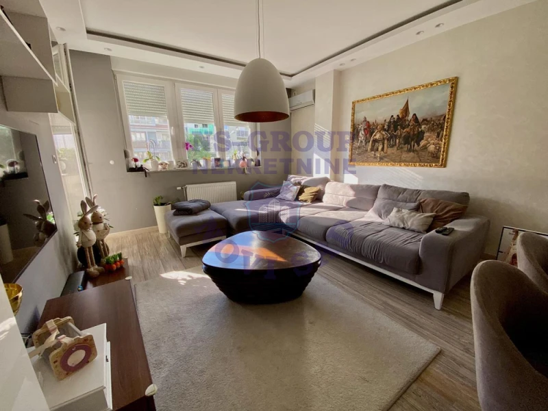 stan na prodaju Novi Sad, 65m2 571615