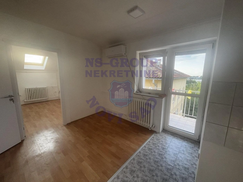 stan na prodaju Novi Sad, 33m2 570886