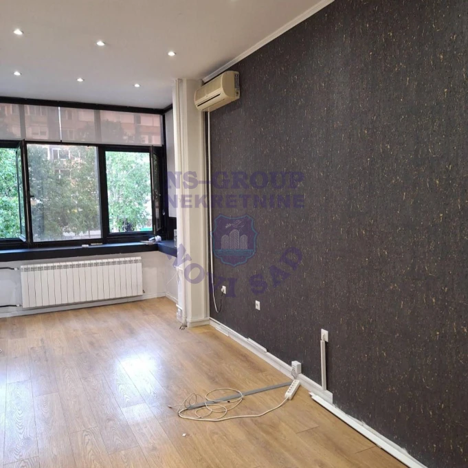 lokal za izdavanje Novi Sad 28m2 16491