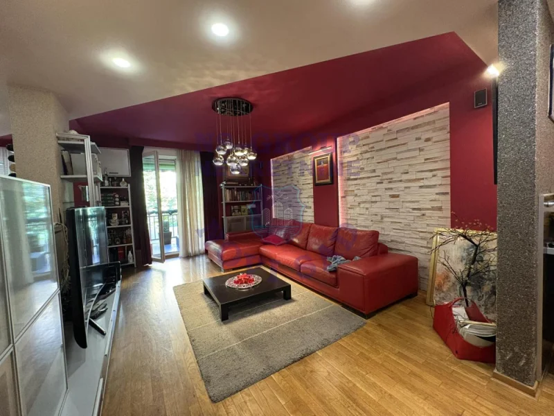 stan na prodaju Novi Sad 140m2 571661