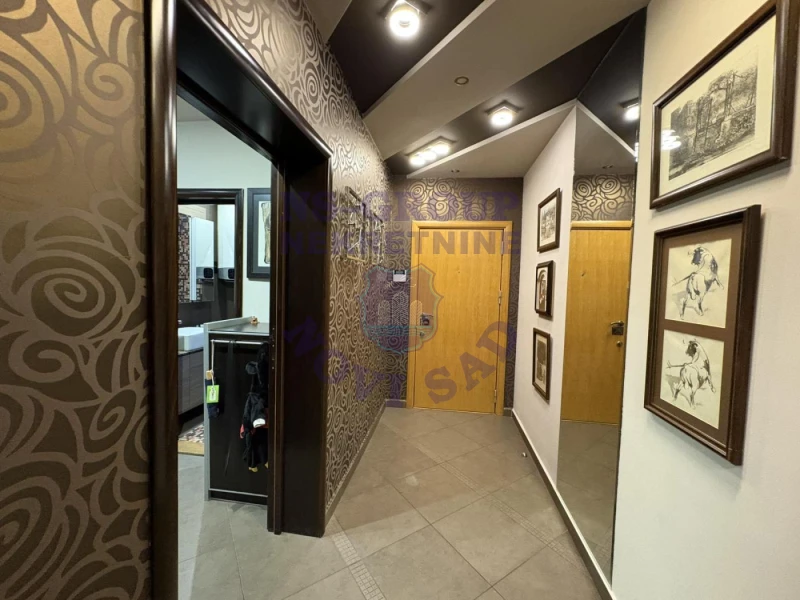 stan na prodaju Novi Sad 140m2 571661