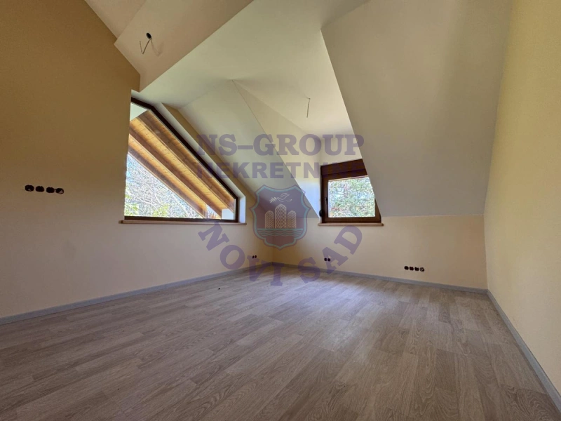 kuca na prodaju Sremski Karlovci 144m2 571721