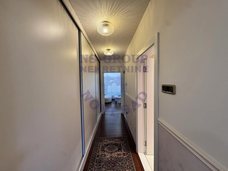 stan na prodaju Novi Sad 359m2 571668