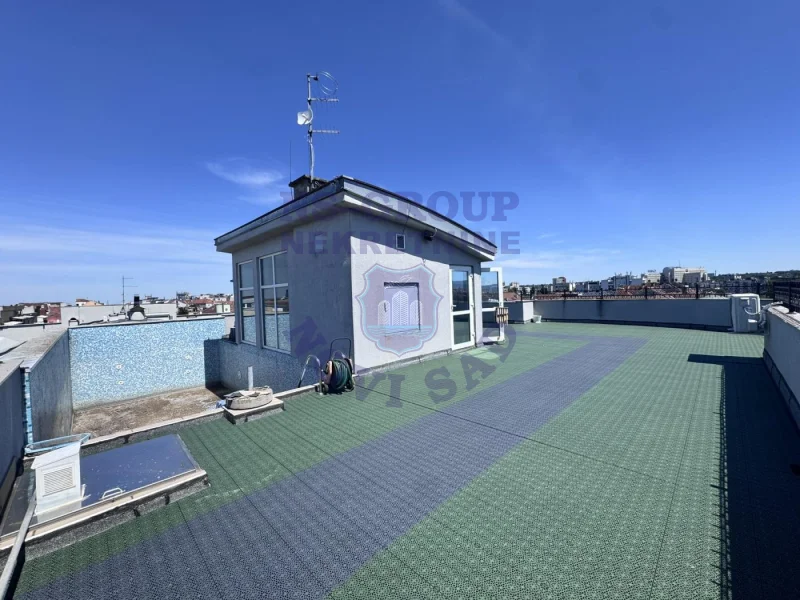 stan na prodaju Novi Sad 359m2 571668