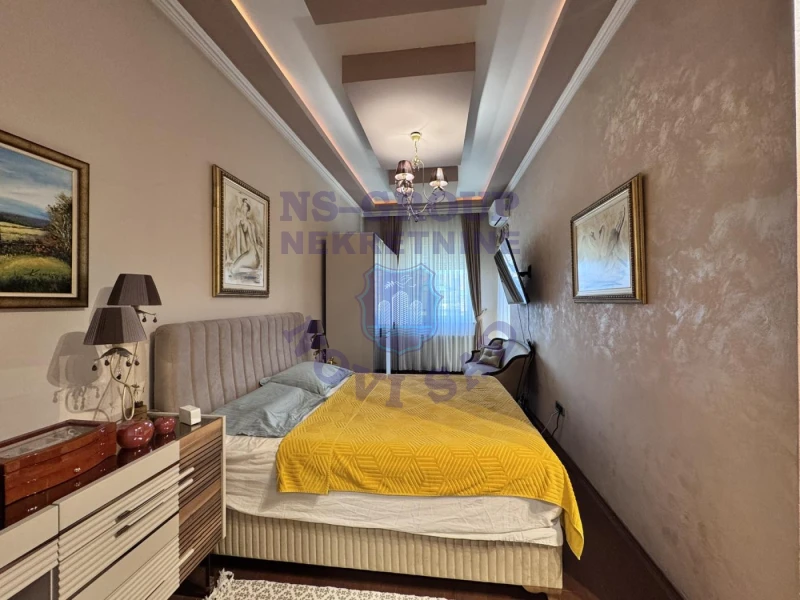 stan na prodaju Novi Sad 359m2 571668