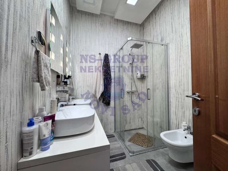 stan na prodaju Novi Sad 359m2 571668