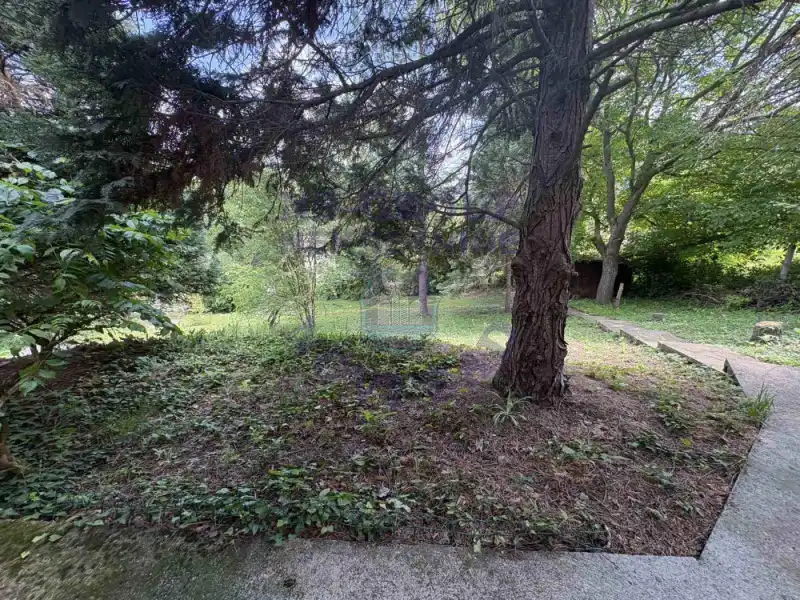 kuca na prodaju Ledinci 30m2 571826