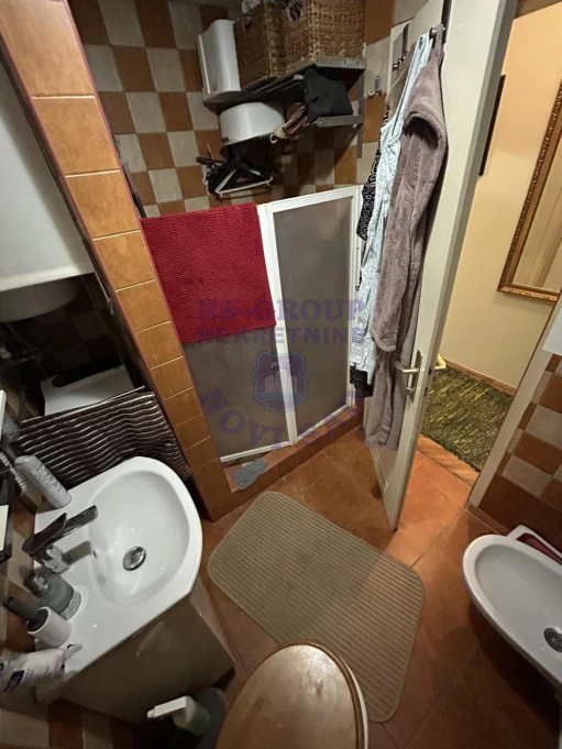 stan na prodaju Novi Sad 70m2 571901