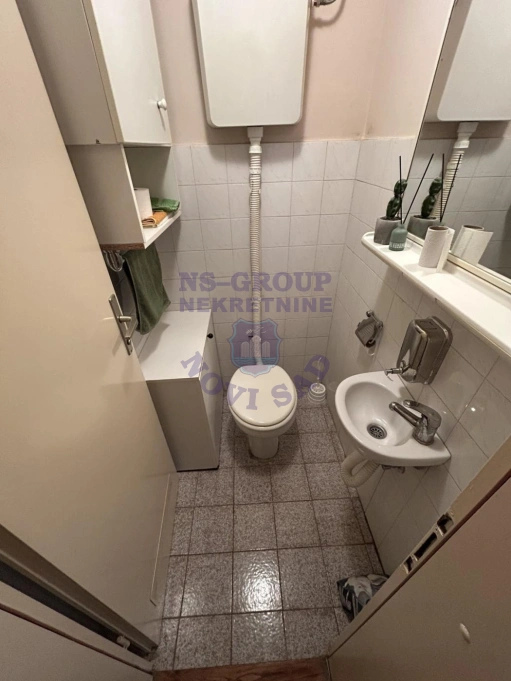 stan na prodaju Novi Sad 70m2 571901