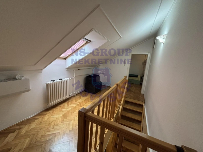 stan na prodaju Novi Sad 80m2 571982