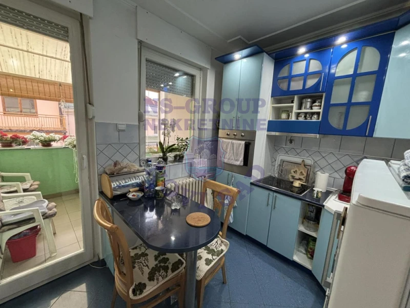 stan na prodaju Novi Sad 80m2 571982