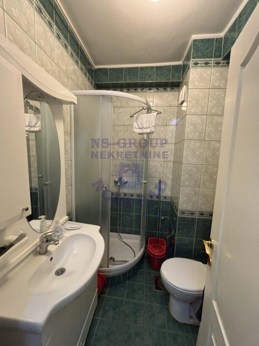stan na prodaju Novi Sad 80m2 571982
