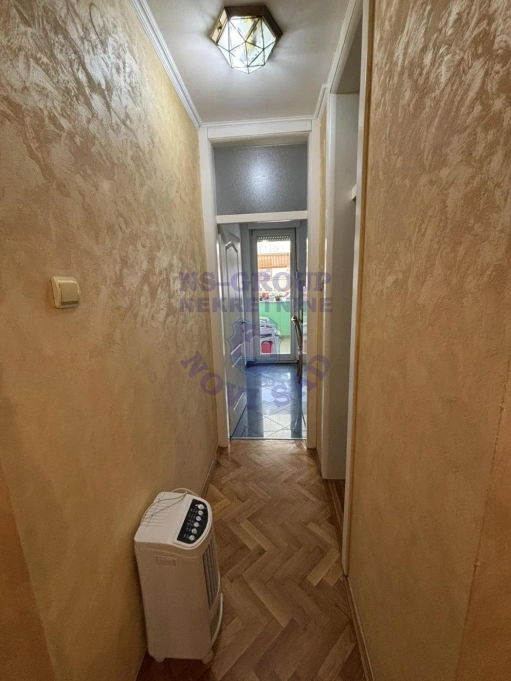 stan na prodaju Novi Sad 80m2 571982