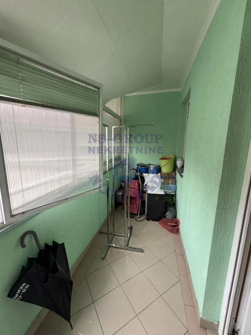 stan na prodaju Novi Sad 80m2 571982
