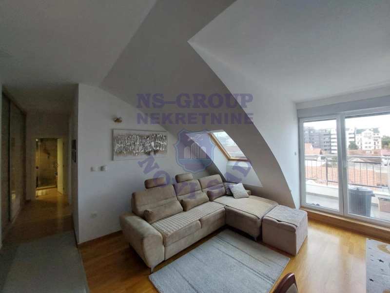 stan na prodaju Novi Sad, 45m2 572132
