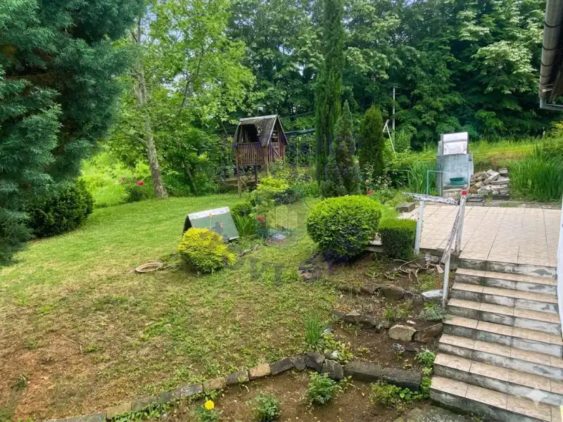 kuca na prodaju Ledinci 101m2 572032