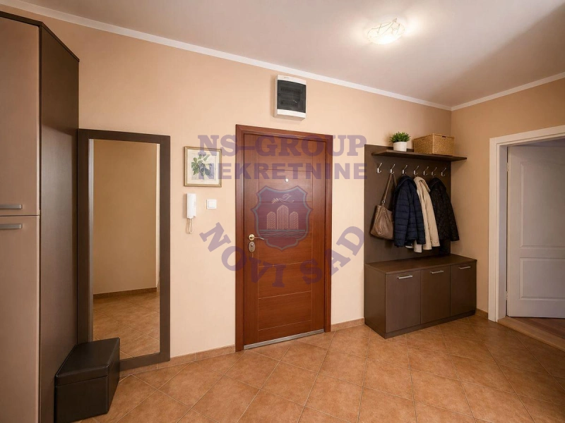 stan na prodaju Novi Sad 103m2 572129