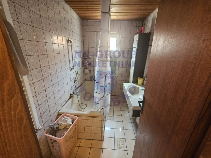 kuca na prodaju Kać 194m2 572130