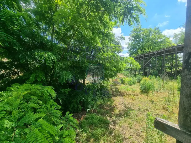 kuca na prodaju Pivnice 235m2 571621