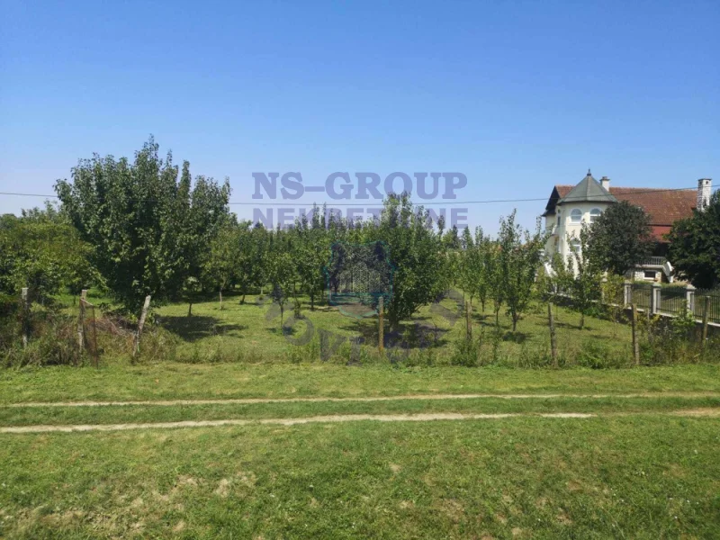 plac na prodaju Futog, 1610m2 572076