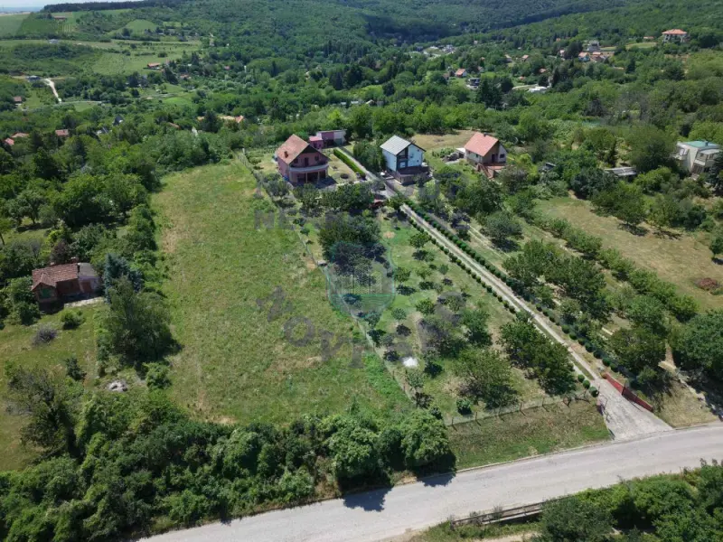 kuca na prodaju Krušedol 240m2 564494