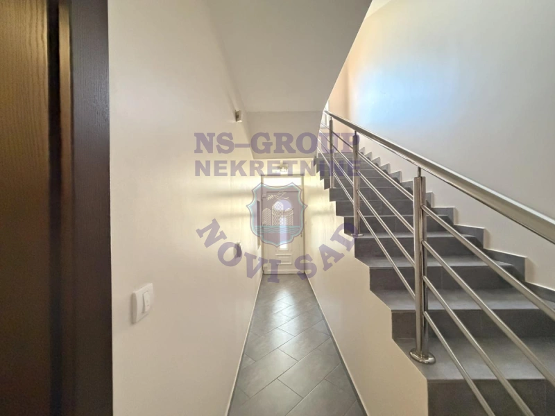kuca na prodaju Novi Sad 402m2 572270