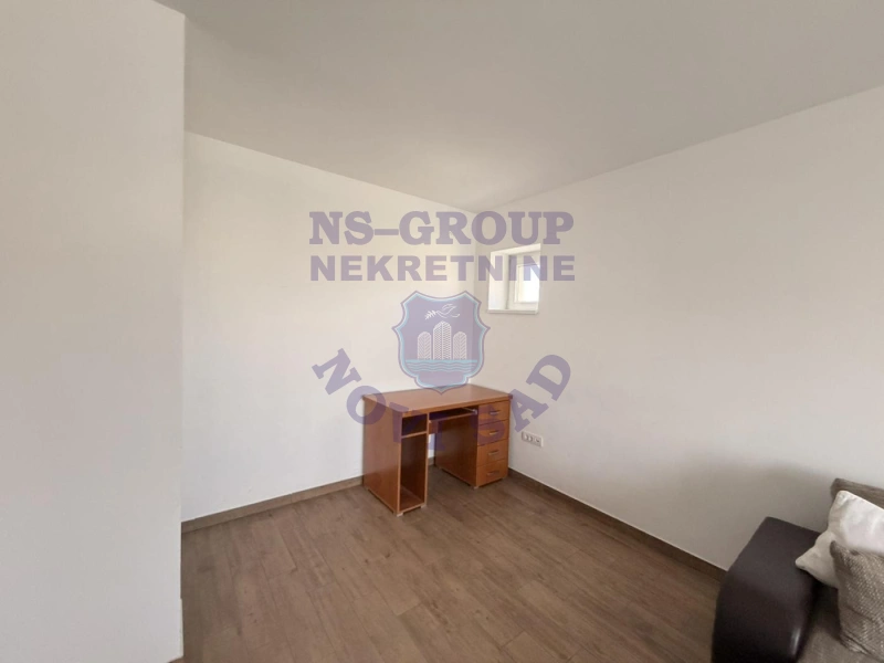 kuca na prodaju Novi Sad 402m2 572270