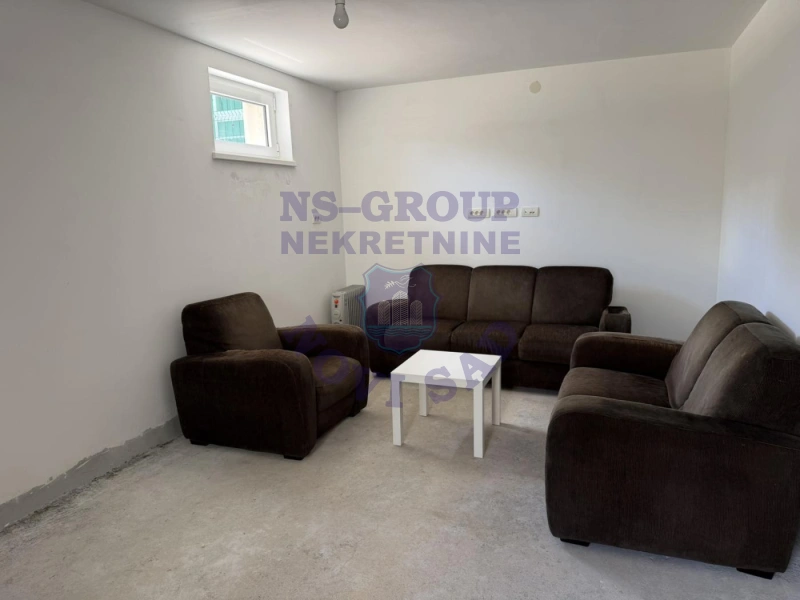 kuca na prodaju Inđija 380m2 572264
