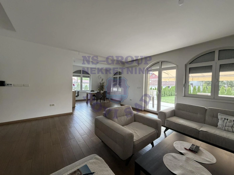 kuca na prodaju Inđija 380m2 572264