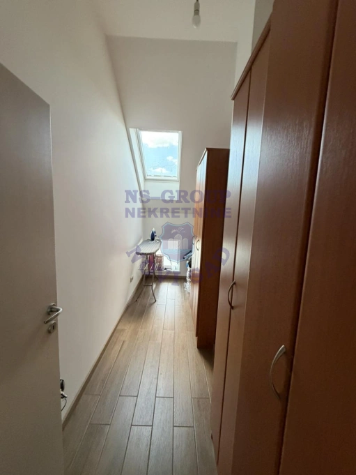 kuca na prodaju Inđija 380m2 572264