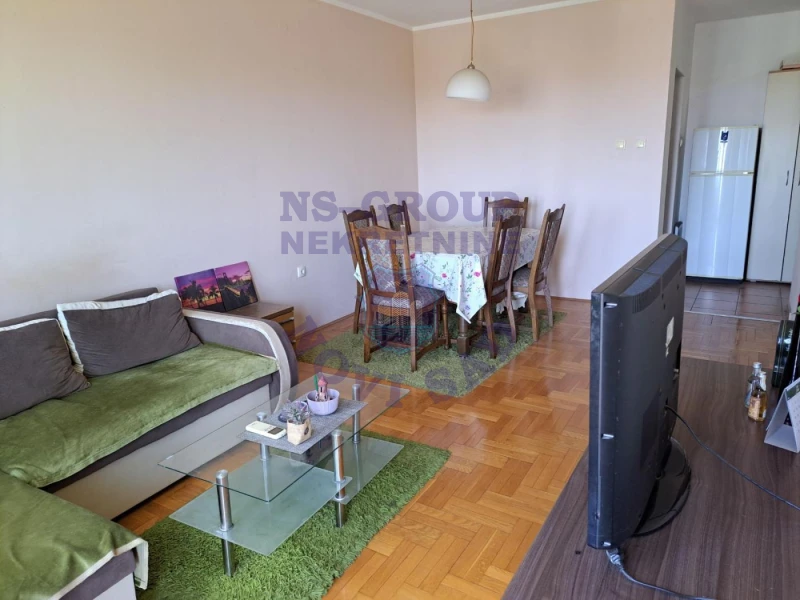 stan na prodaju Novi Sad 44m2 572054