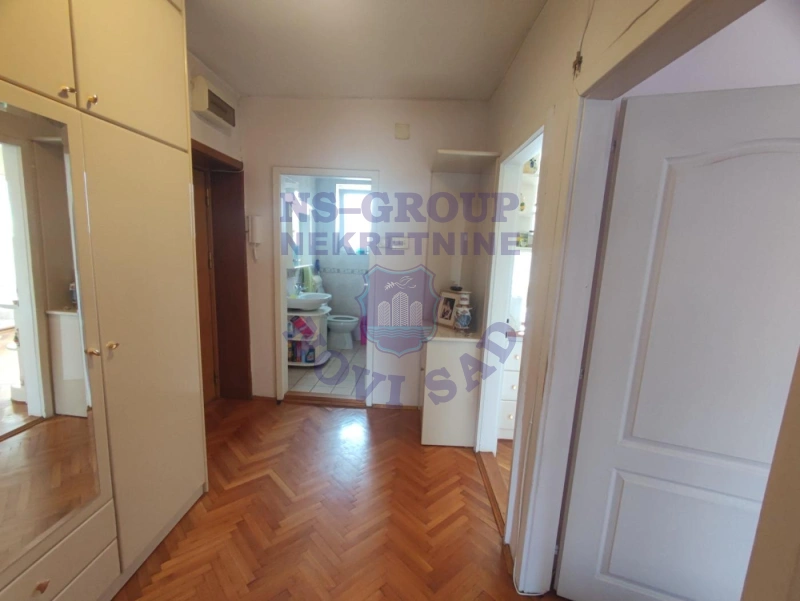 stan na prodaju Novi Sad 64m2 572308