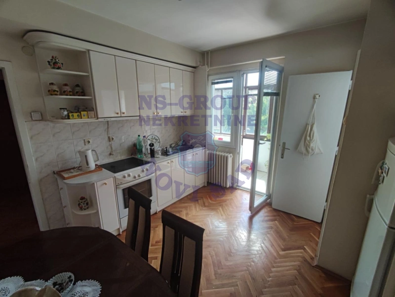 stan na prodaju Novi Sad 64m2 572308