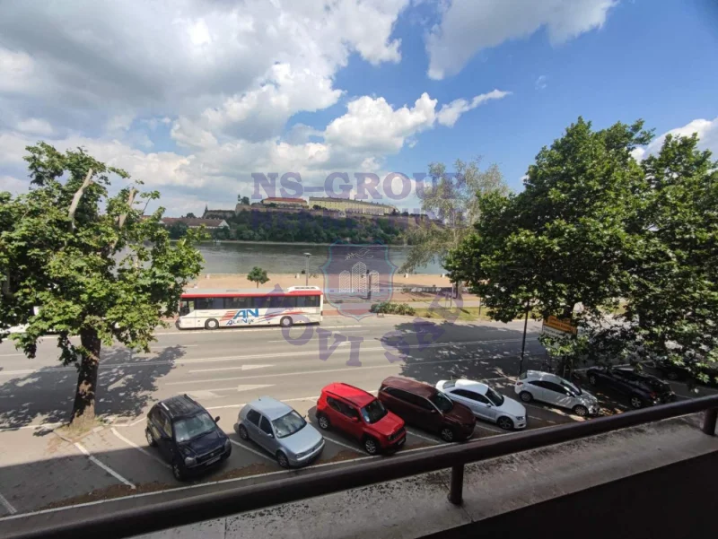 stan na prodaju Novi Sad, 64m2 572308