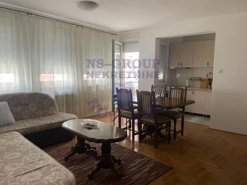 stan na prodaju Novi Sad 52m2 572312